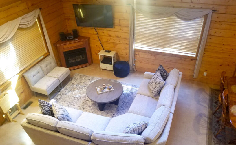 dogwood lodge living room