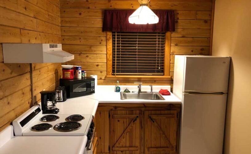 mountain top cabin 3 kitchen