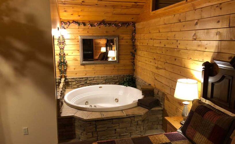 moutain top cabin 3 whirlpool tub